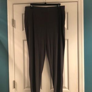 Liquid feel gray pants